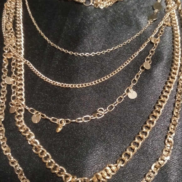 Gold tone long layered necklace 36 inches long. - Picture 13 of 14